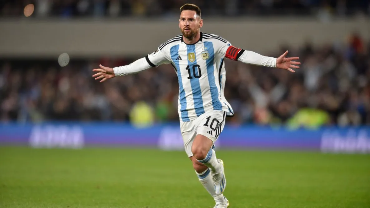 "We'll Put Lionel Messi To Bed": Ex-England Star Issues World Cup Semifinal Warning to Argentina