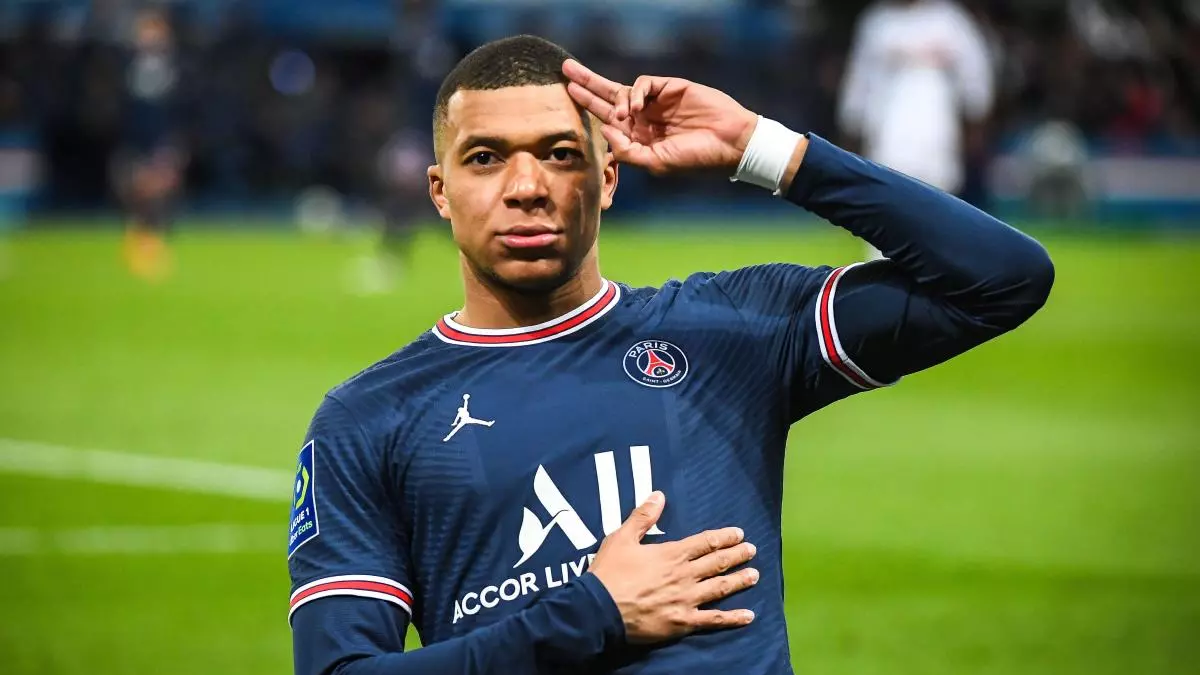 Mbappe declared fit as France boss engages in mind games ahead of Spain semifinal