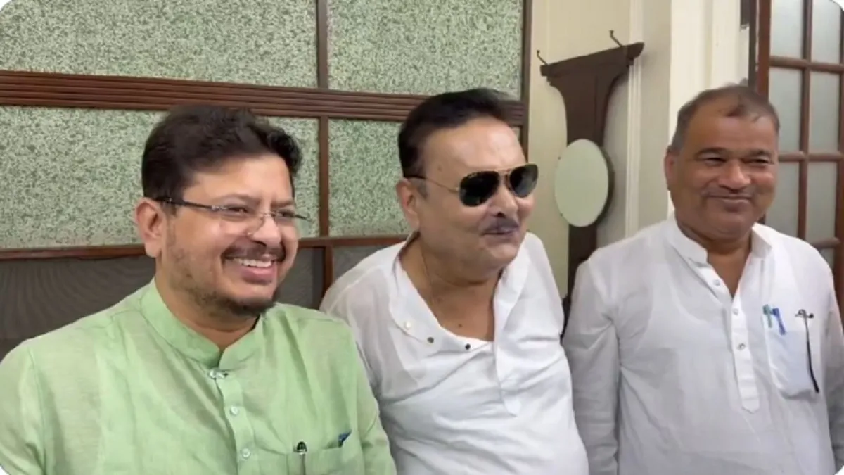 Mamata Banerjee Hits Out at Madan Mitra Over Rebel TMC Move: 'Using Abhishek As An Excuse'